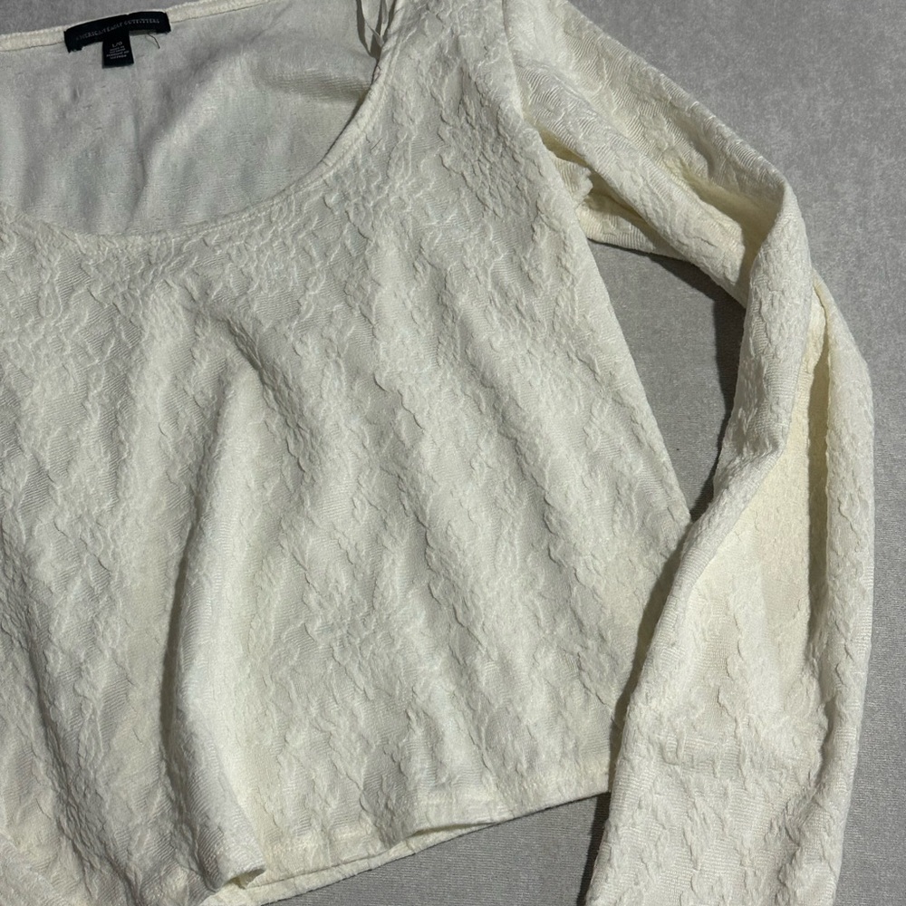 American eagle Elegant Cream Lace Long Sleeve Top - Picture 8 of 8